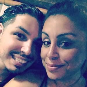 Meet your Posher, Rachelle